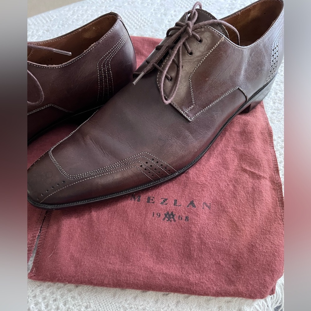 Mezlan men lace up brown leather shoes -size 11 Price Dropped